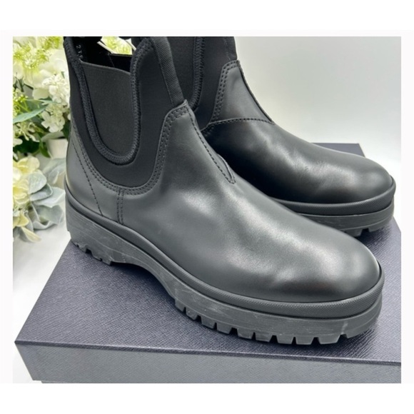 Prada Brixxen leather Chelsea boots size 10 made in Italy main image 11